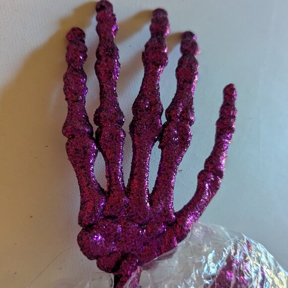 NWT 3 Skeleton Hands Pink Glitter Floral Pick Ashland Goth Halloween Decoration - Picture 4 of 11
